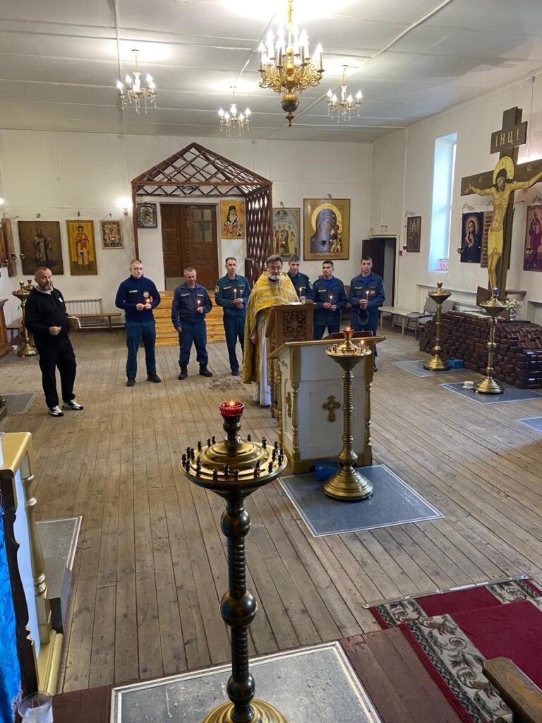 ТРАДИЦИОННЫЙ МОЛЕБЕН