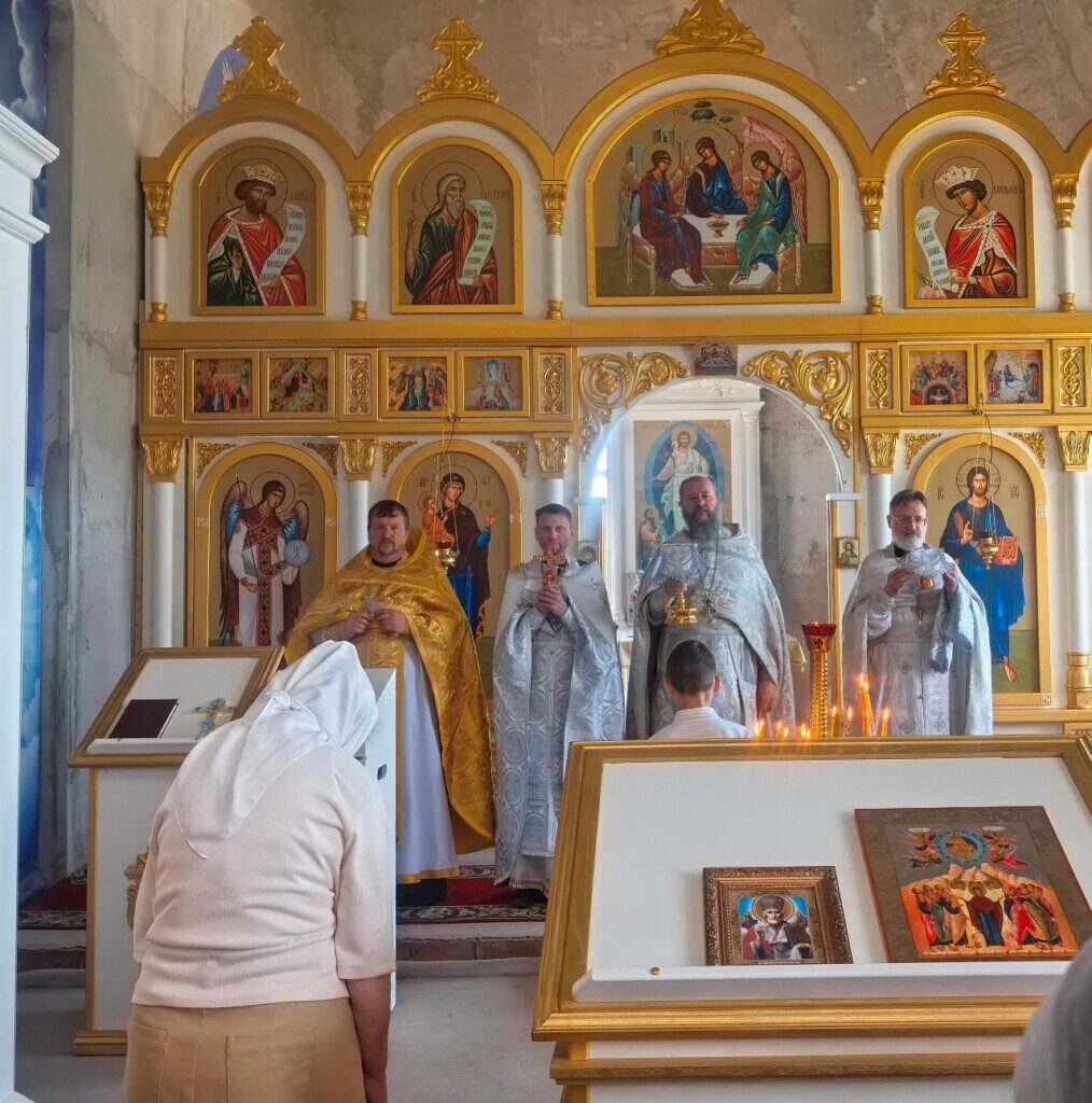 Совместное богослужение клириков в Нелидове: память святителя Николая и день рождения иеромонаха Николая (Голубева). ПОДРОБНЕЕ…