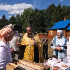 Свят медочек, свят!