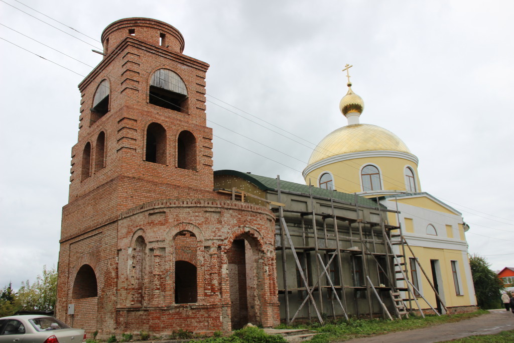 xram-v-pogorelom-gorodishhe-2
