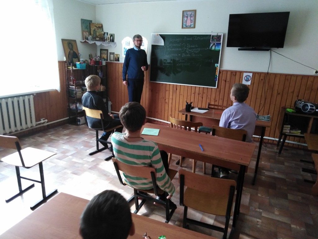 Школа алтарников в Оковецком кафедральном соборе