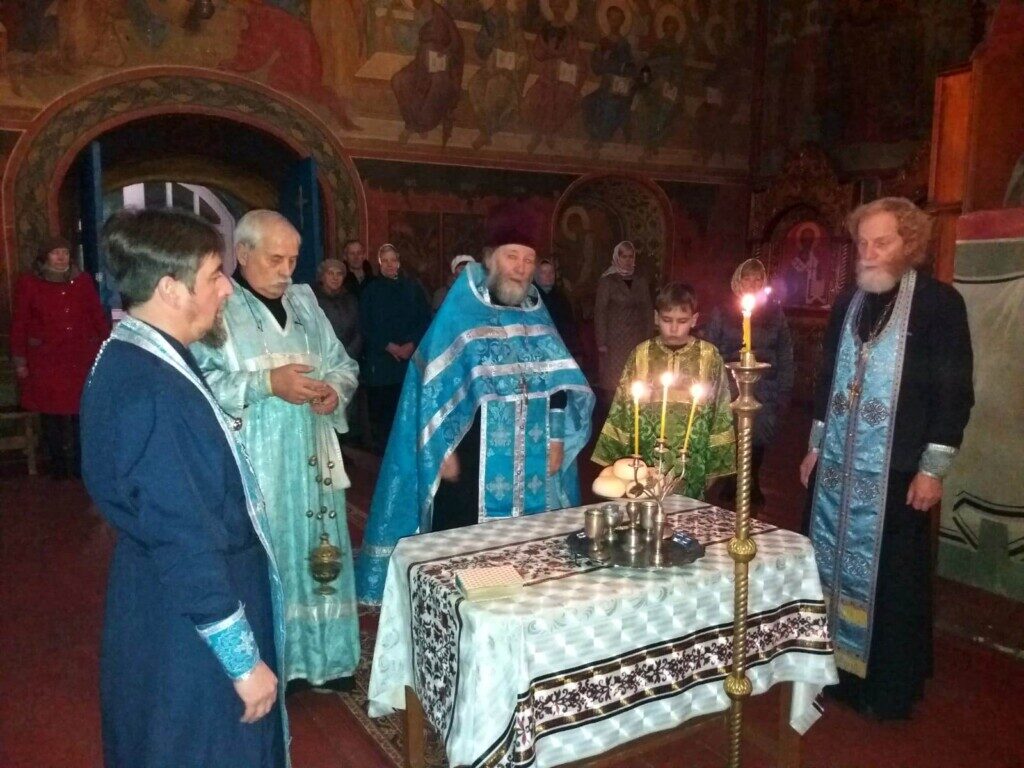 Заступнице усердная.