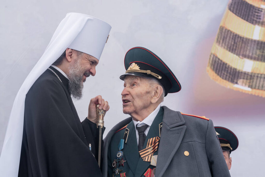 Поздравление митрополита Амвросия с 80-летием Победы в Великой Отечественной войне