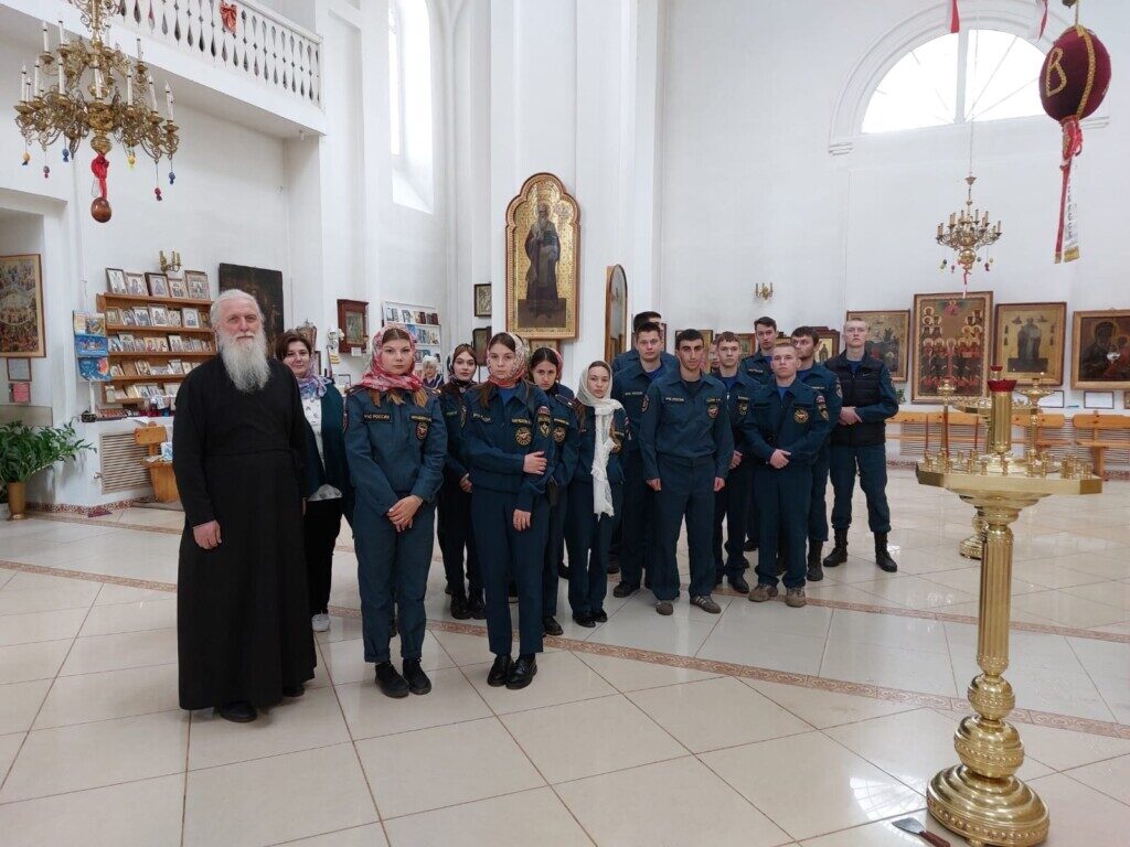 Студенты Ржевского технологического колледжа посетили музей при Вознесенском соборе