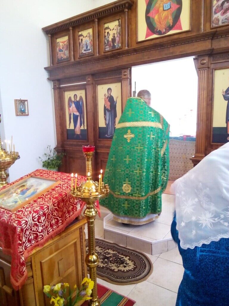 В церкви д. Осуйское Ржевского района совершили Божественную Литургию