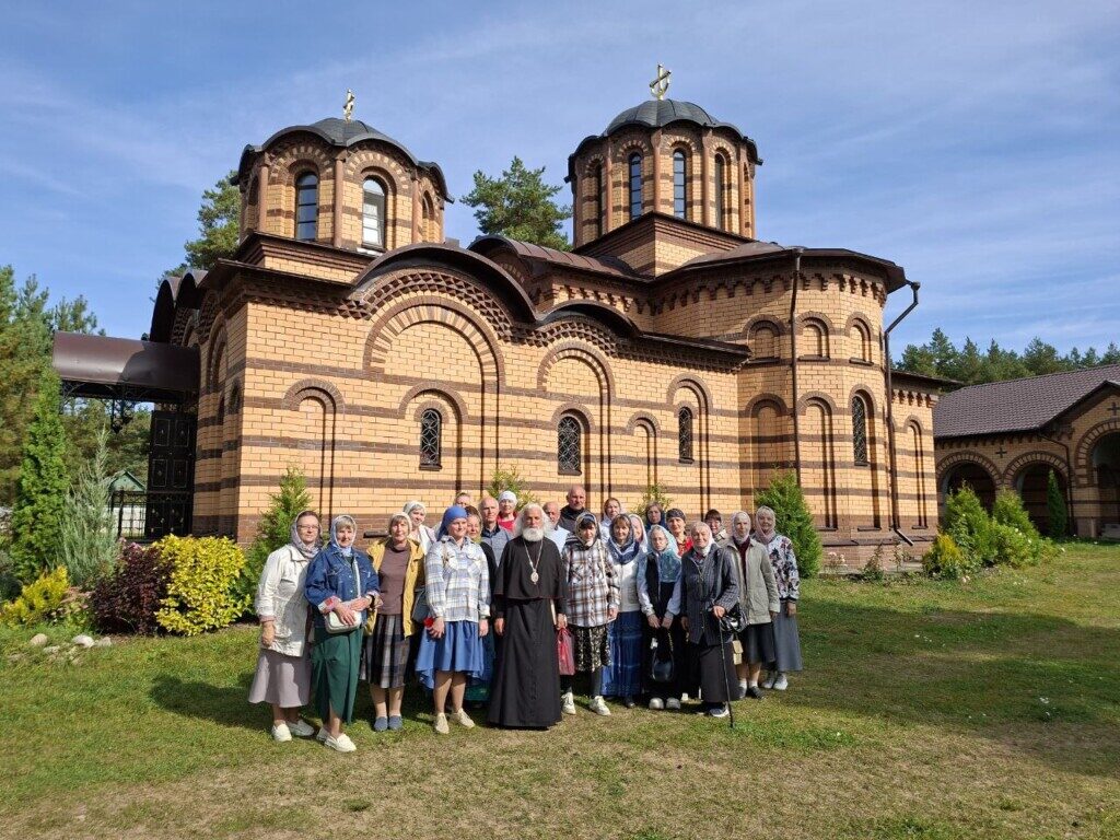 ПАЛОМНИЧЕСТВО В ОТМИЧИ
