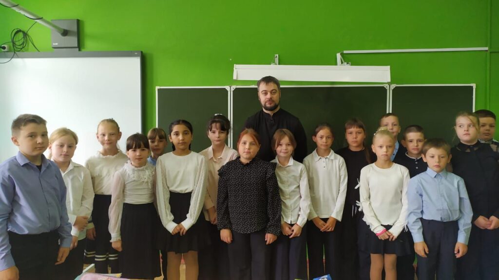 Духовно-просветительские встречи в школах Андреаполя
