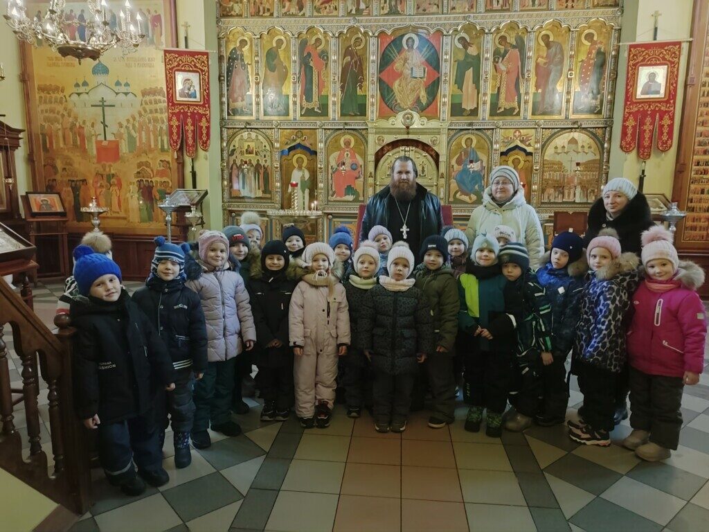 ЭКСКУРСИЯ В ХРАМ НОВОМУЧЕНИКОВ И ИСПОВЕДНИКОВ РОССИЙСКИХ