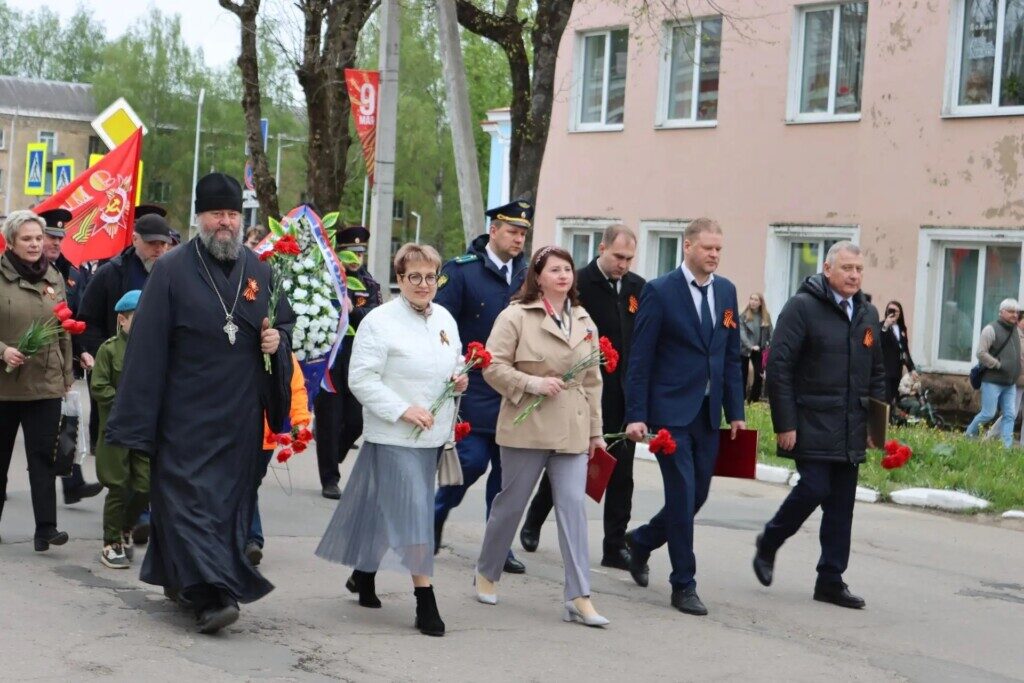 Шествие «Бессмертного Полка» в городе Нелидово. ПОДРОБНЕЕ…