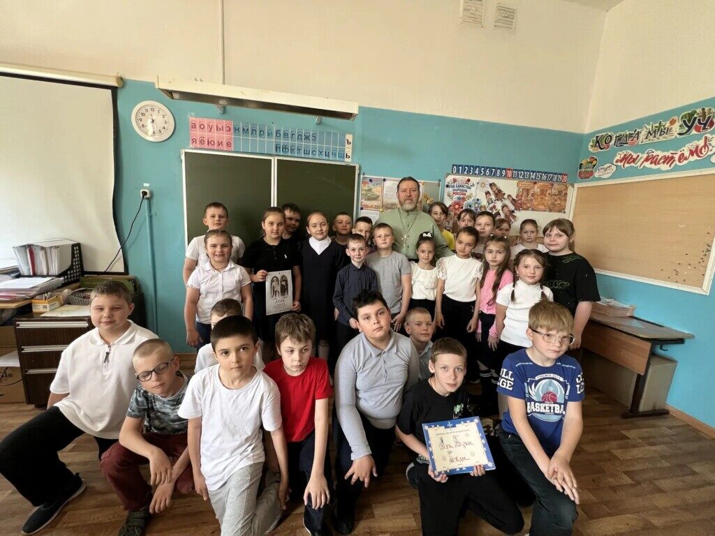 В рамках празднования Дня славянской письменности и культуры в Бельском благочинии с 24.05.2026 по 26.05.2026 прошли просветительские и миссионерские мероприятия. ПОДРОБНЕЕ…