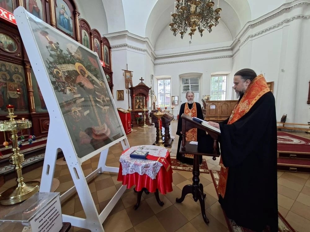 Молебен с акафистом перед иконой Божией Матери «Всех скорбящих Радость». ПОДРОБНЕЕ…