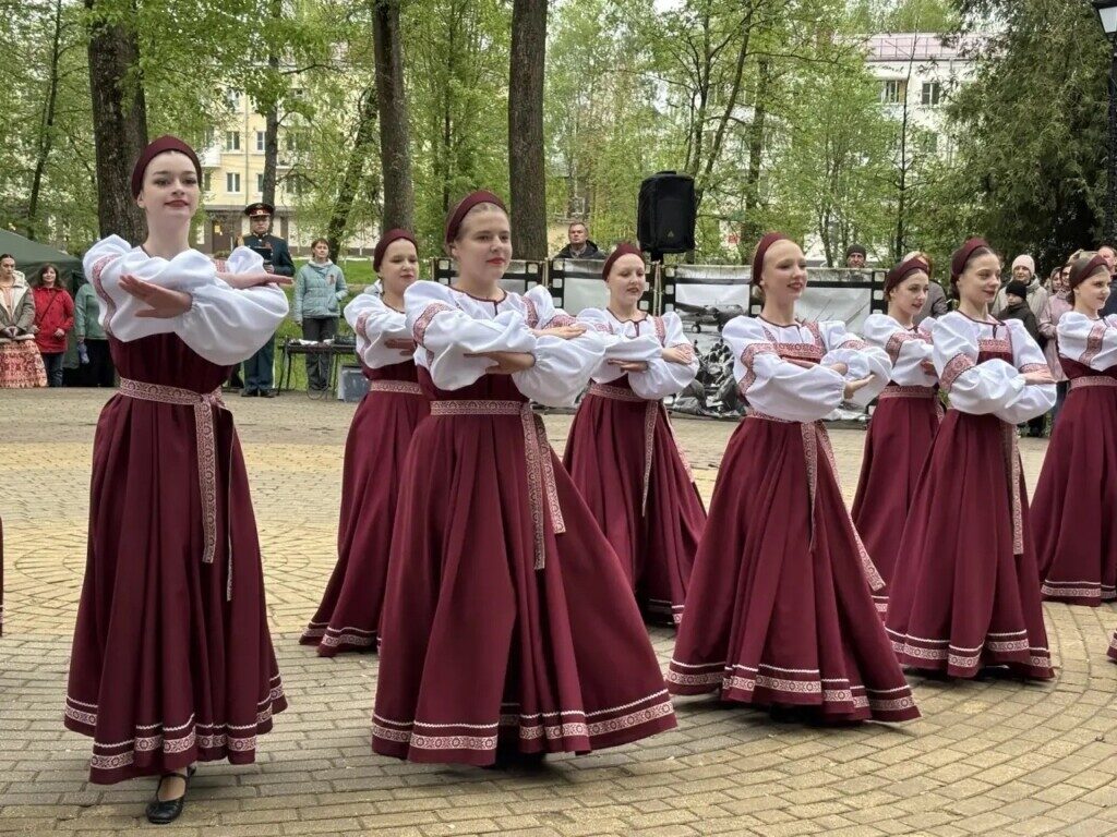 9 мая 2026 года в парке Грацинского состоялась программа «Танго соловья». ПОДРОБНЕЕ…