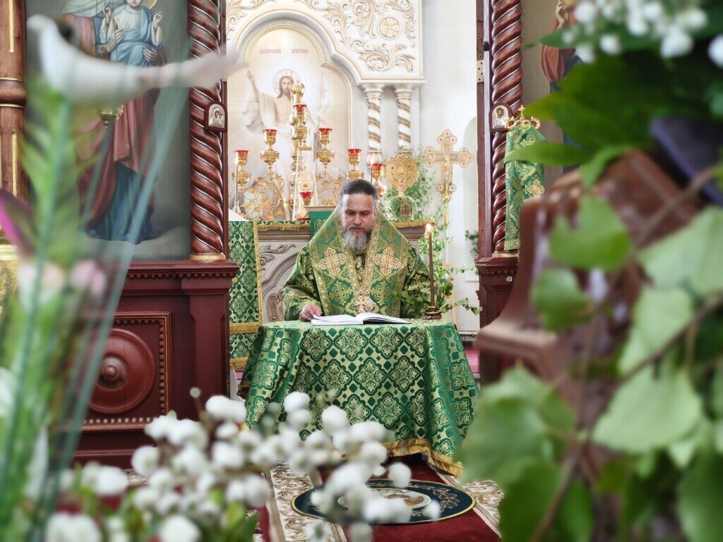 В праздник Святой Троицы епископ Силуан совершил литургию в Оковецком соборе. ПОДРОБНЕЕ…