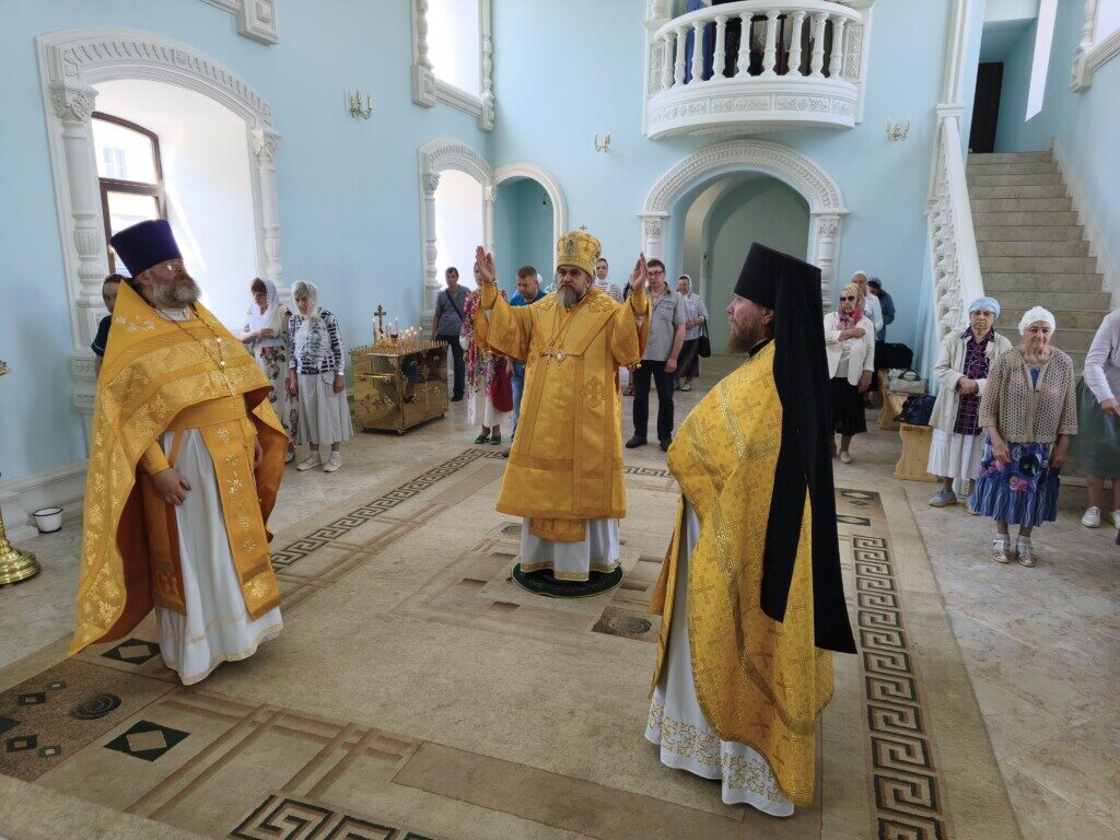 В день памяти святителя Николая епископ Силуан совершил литургию в храме Смоленской иконы Божией Матери г. Ржева. ПОДРОБНЕЕ…