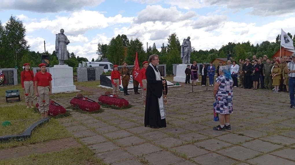 Лития по усопшим воинам Великой Отечественной войны в селе Погорелое Городище. ПОДРОБНЕЕ…